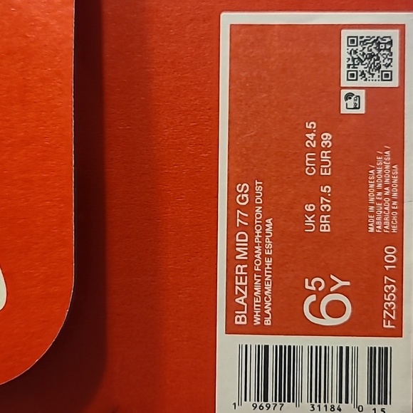 Nike Kids Sneakers - White and Mint - Picture 7 of 7